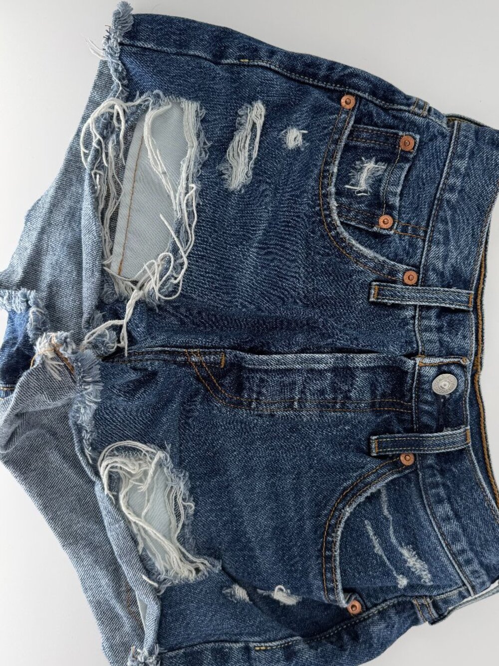 Levi’s butterfly shorts 501 waist 25